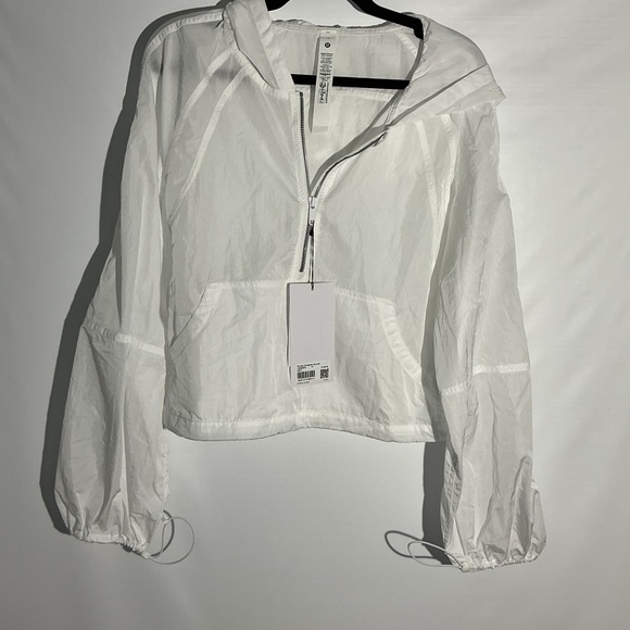 NWT Lululemon Scuba Cropped Anorak Size 10 white - Picture 1 of 4